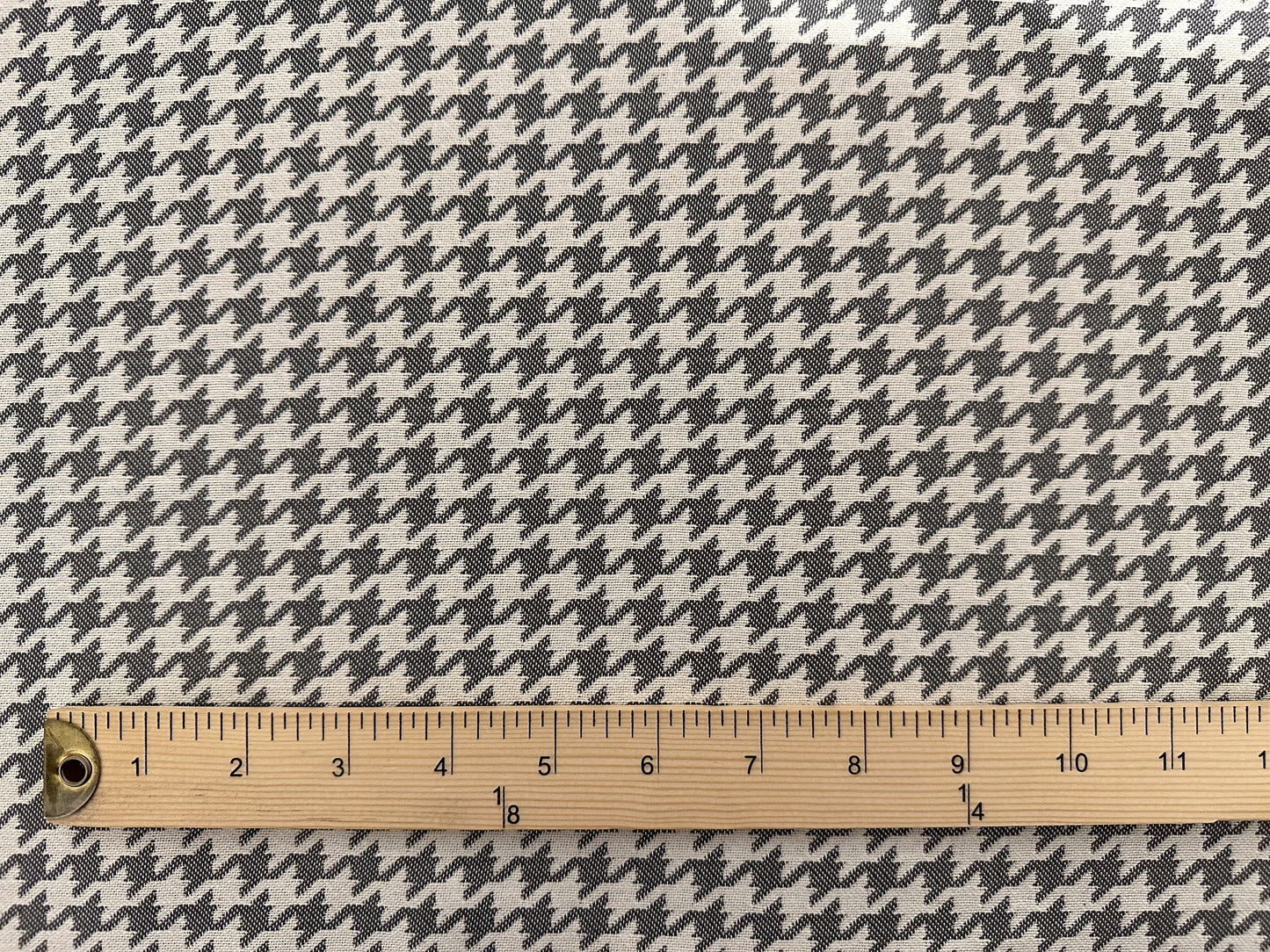 Gray Houndstooth