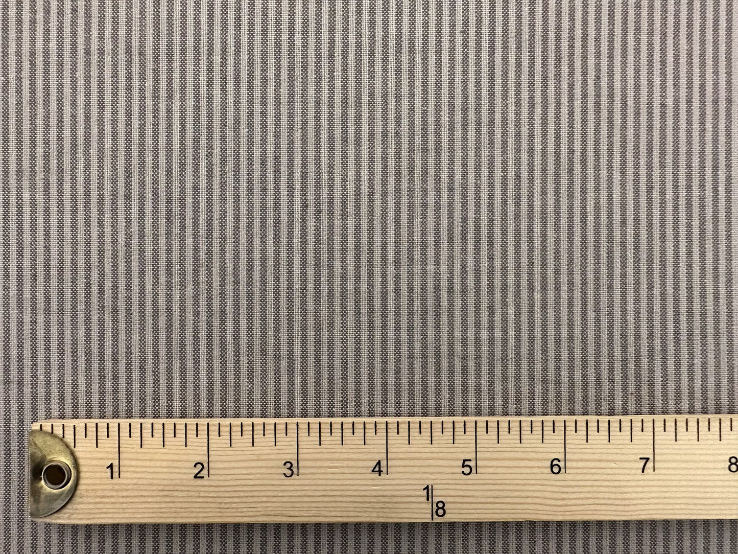 Hairline Stripe Gray