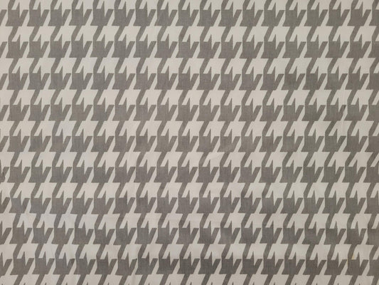 Large Gray Houndstooth