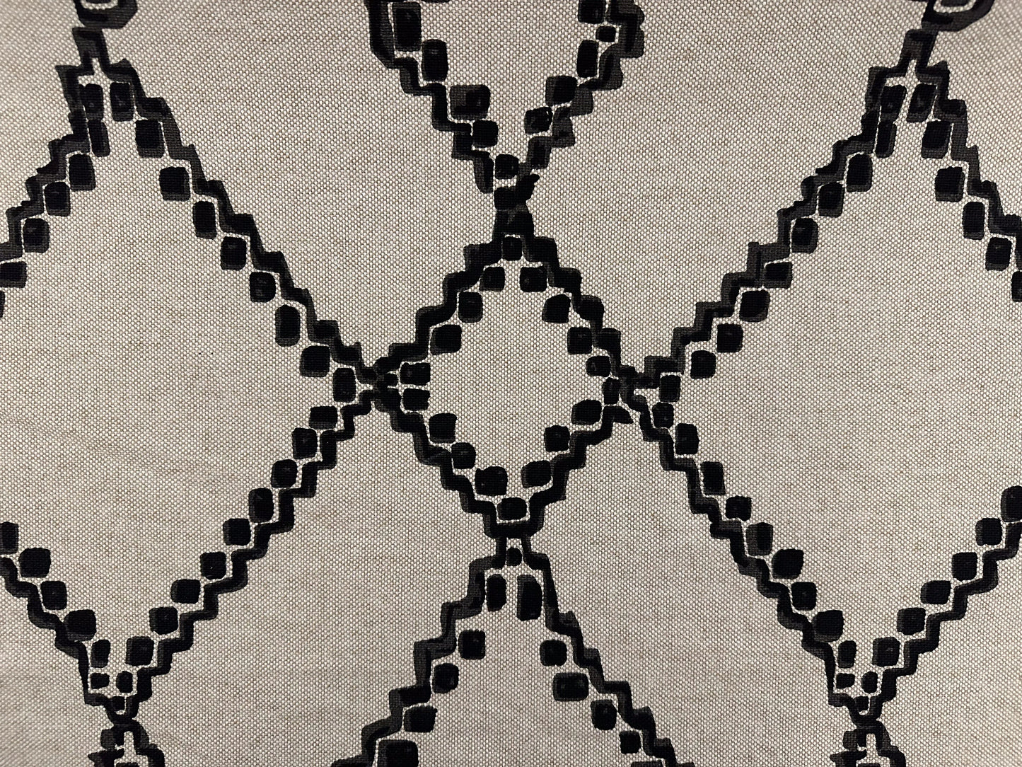 Trellis Linen Black